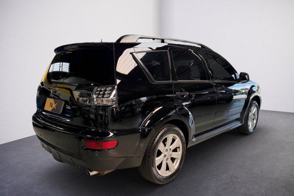 MITSUBISHI OUTLANDER 2.0 16V GASOLINA 4P AUTOMÁTICO 2011/2012