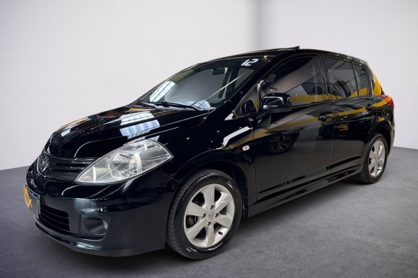 NISSAN TIIDA 1.8 SL 16V FLEX 4P AUTOMÁTICO 2011/2012