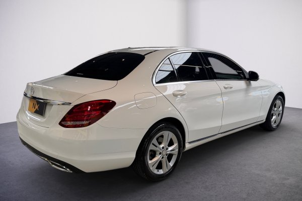MERCEDES-BENZ C 180 1.6 CGI AVANTGARDE 16V TURBO GASOLINA 4P AUTOMÁTICO 2016/2016 MERCEDES-BENZ C 180 1.6 CGI AVANTGARDE 16V TURBO GASOLINA 4P AUTOMÁTICO 2016/2016