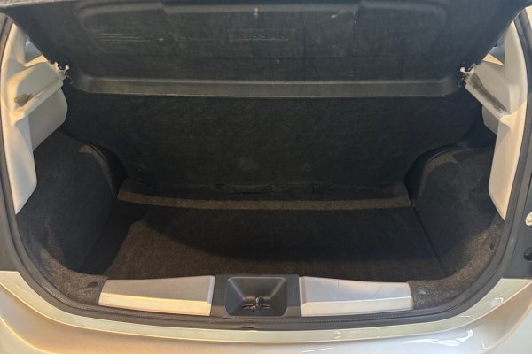 NISSAN MARCH 1.0 S 16V FLEX 4P MANUAL 2012/2013