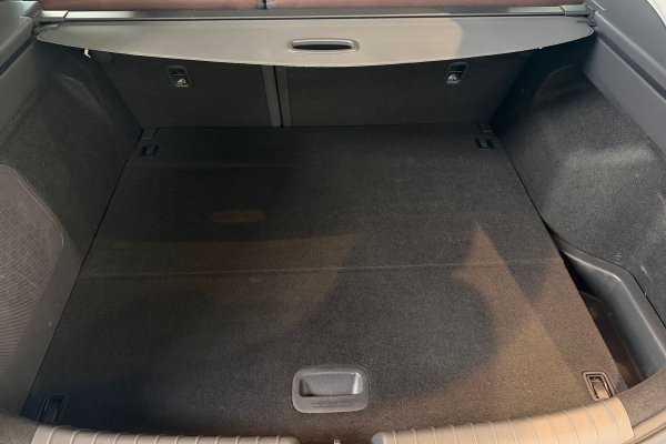 HYUNDAI IONIQ 1.6 GDI HEV DCT 2022/2023 HYUNDAI IONIQ 1.6 GDI HEV DCT 2022/2023