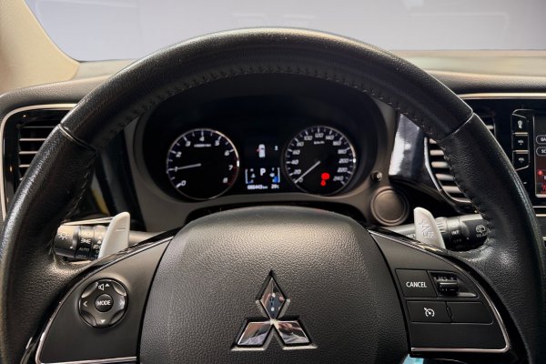 MITSUBISHI OUTLANDER 2.0 MIVEC GASOLINA GLS AUTOMÁTICO 2018/2019