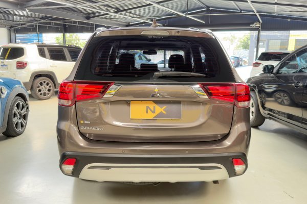 MITSUBISHI OUTLANDER 2.0 MIVEC GASOLINA GLS AUTOMÁTICO 2018/2019