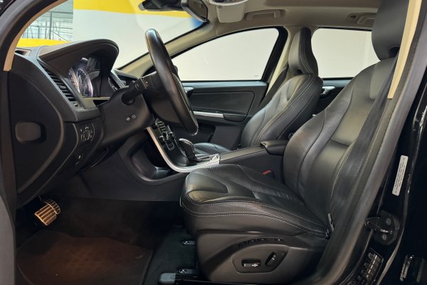VOLVO XC60 2.0 T5 R-DESIGN GASOLINA 4P AUTOMÁTICO 2012/2013