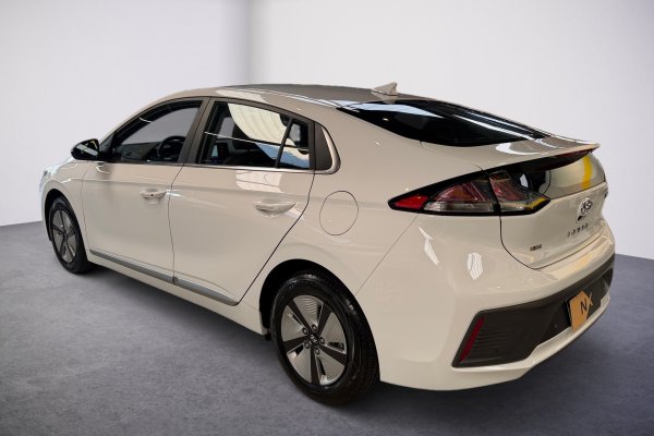 HYUNDAI IONIQ 1.6 GDI HEV DCT 2022/2023 HYUNDAI IONIQ 1.6 GDI HEV DCT 2022/2023