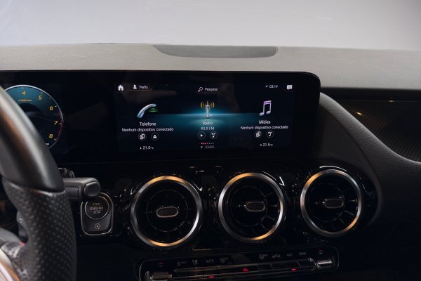 MERCEDES-BENZ GLA 200 1.3 GCI GASOLINA AMG LINE 7G-DCT 2021/2021