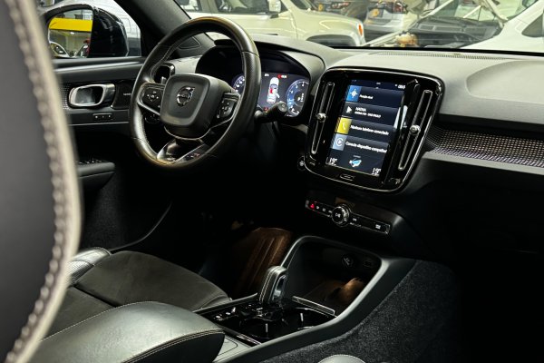VOLVO XC40 2.0 T5 GASOLINA R-DESIGN AWD GEARTRONIC 2019/2020