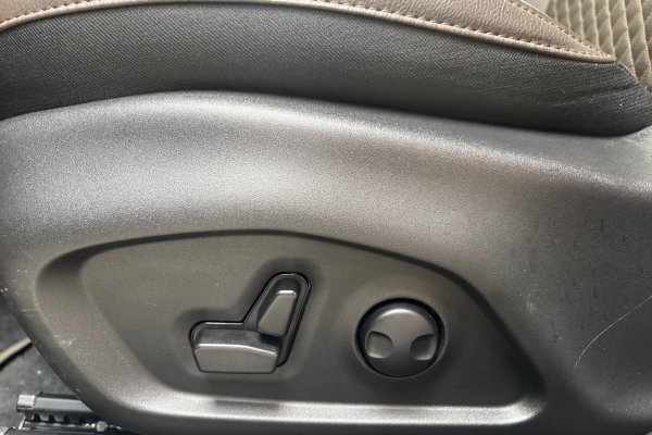 JEEP COMMANDER 2.2 TURBO DIESEL OVERLAND AT9 2025/2026