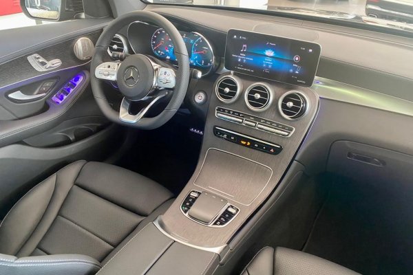 MERCEDES-BENZ GLC 300 2.0 CGI GASOLINA COUPÉ AMG LINE 4MATIC 9G-TRONIC 2023/2023