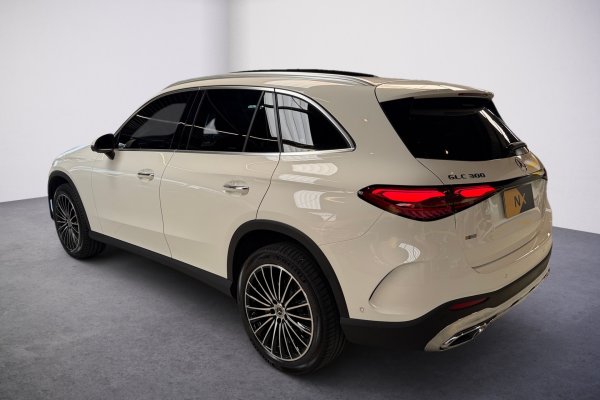 MERCEDES-BENZ GLC 300 2.0 MHEV AMG LINE 4MATIC 9G-TRONIC 2025/2026