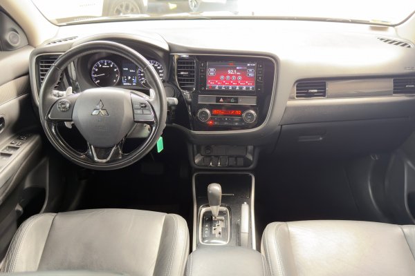 MITSUBISHI OUTLANDER 2.0 MIVEC GASOLINA GLS AUTOMÁTICO 2018/2019