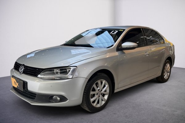 VOLKSWAGEN Jetta 2.0 COMFORTLINE 120CV FLEX 4P TIPTRONIC 2013/2013