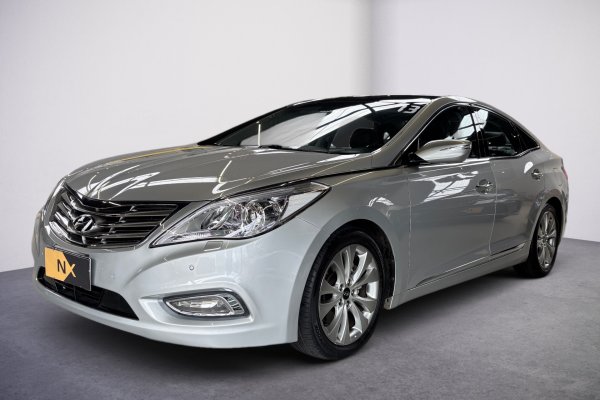 HYUNDAI Azera 3.0 MPFI GLS SEDAN V6 24V GASOLINA 4P AUTOMÁTICO 2012/2013