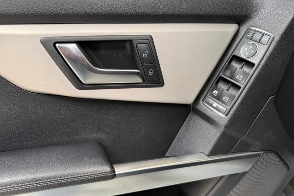 MERCEDES-BENZ GLK 220 2.1 CDI 4X4 DIESEL 4P AUTOMÁTICO 2014/2014