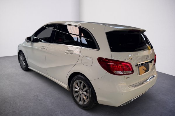 MERCEDES-BENZ B 200 1.6 TURBO GASOLINA 4P AUTOMÁTICO 2015/2015