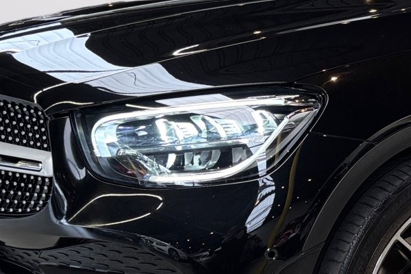 MERCEDES-BENZ GLC 300 2.0 CGI GASOLINA COUPÉ AMG LINE 4MATIC 9G-TRONIC 2023/2023 MERCEDES-BENZ GLC 300 2.0 CGI GASOLINA COUPÉ AMG LINE 4MATIC 9G-TRONIC 2023/2023