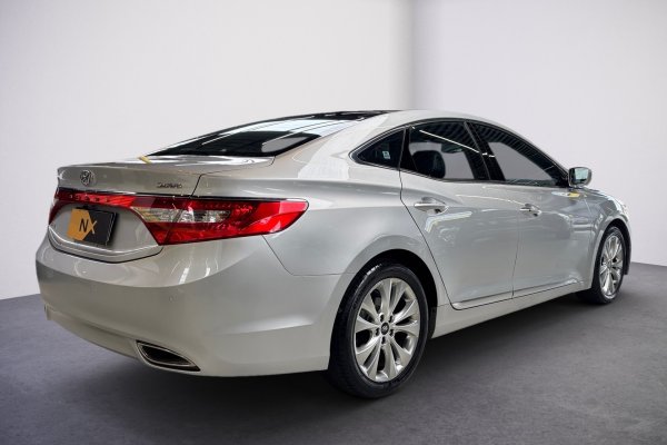 HYUNDAI Azera 3.0 MPFI GLS SEDAN V6 24V GASOLINA 4P AUTOMÁTICO 2012/2013