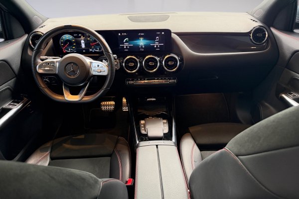 MERCEDES-BENZ GLA 200 1.3 GCI GASOLINA AMG LINE 7G-DCT 2021/2021