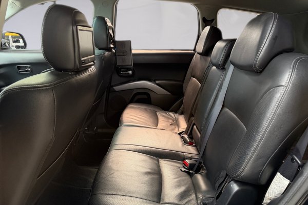 MITSUBISHI OUTLANDER 2.0 16V GASOLINA 4P AUTOMÁTICO 2011/2012