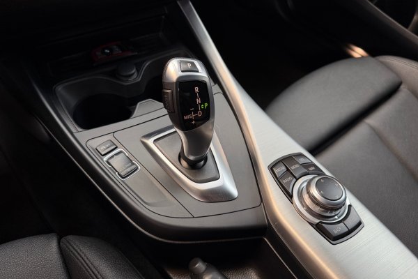 BMW 120i 2.0 16V SPORT GP ACTIVEFLEX 4P AUTOMÁTICO 2015/2016