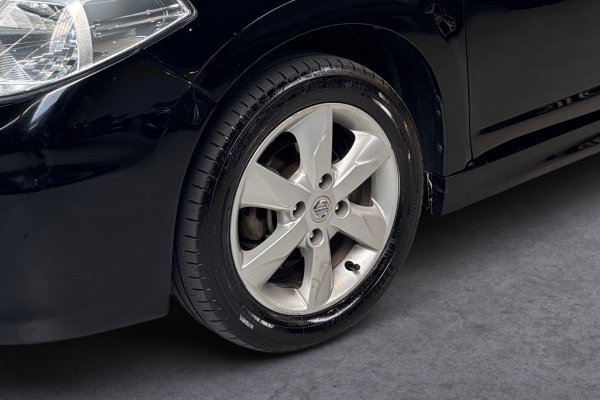 NISSAN TIIDA 1.8 SL 16V FLEX 4P AUTOMÁTICO 2011/2012