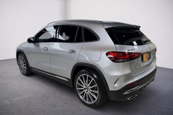 MERCEDES-BENZ GLA 200 1.3 GCI GASOLINA AMG LINE 7G-DCT 2021/2021