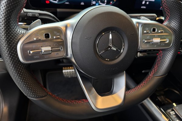 MERCEDES-BENZ GLA 200 1.3 GCI GASOLINA AMG LINE 7G-DCT 2021/2021