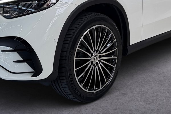 MERCEDES-BENZ GLC 300 2.0 MHEV AMG LINE 4MATIC 9G-TRONIC 2025/2026