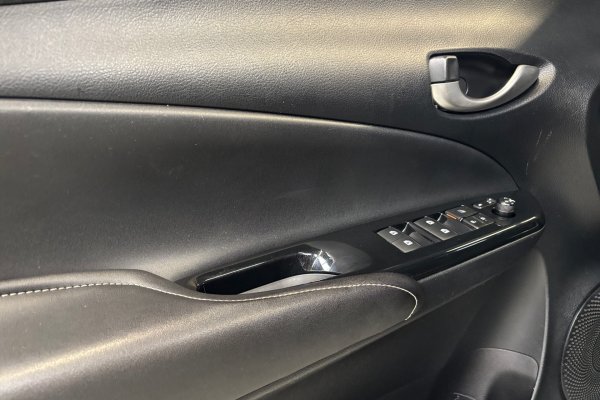 TOYOTA YARIS 1.5 16V FLEX X WAY MULTIDRIVE 2019/2019 TOYOTA YARIS 1.5 16V FLEX X WAY MULTIDRIVE 2019/2019