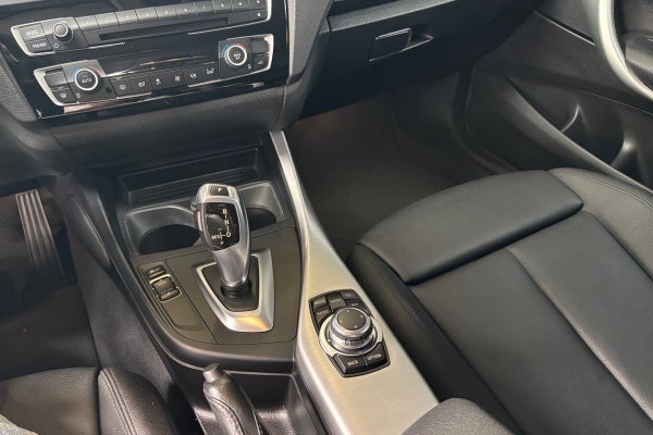 BMW 120i 2.0 16V SPORT GP ACTIVEFLEX 4P AUTOMÁTICO 2015/2016