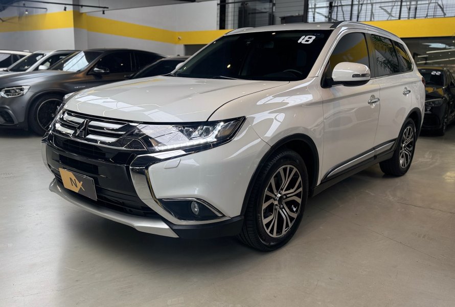 MITSUBISHI OUTLANDER 2.2 4X4 16V DIESEL 4P AUTOMÁTICO 2018/2018